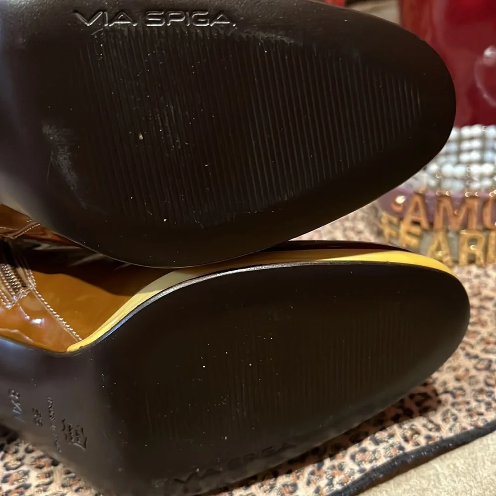 Via Spiga: Designer booties.  Carmel color with pale yellow heels! - Picture 4 of 15